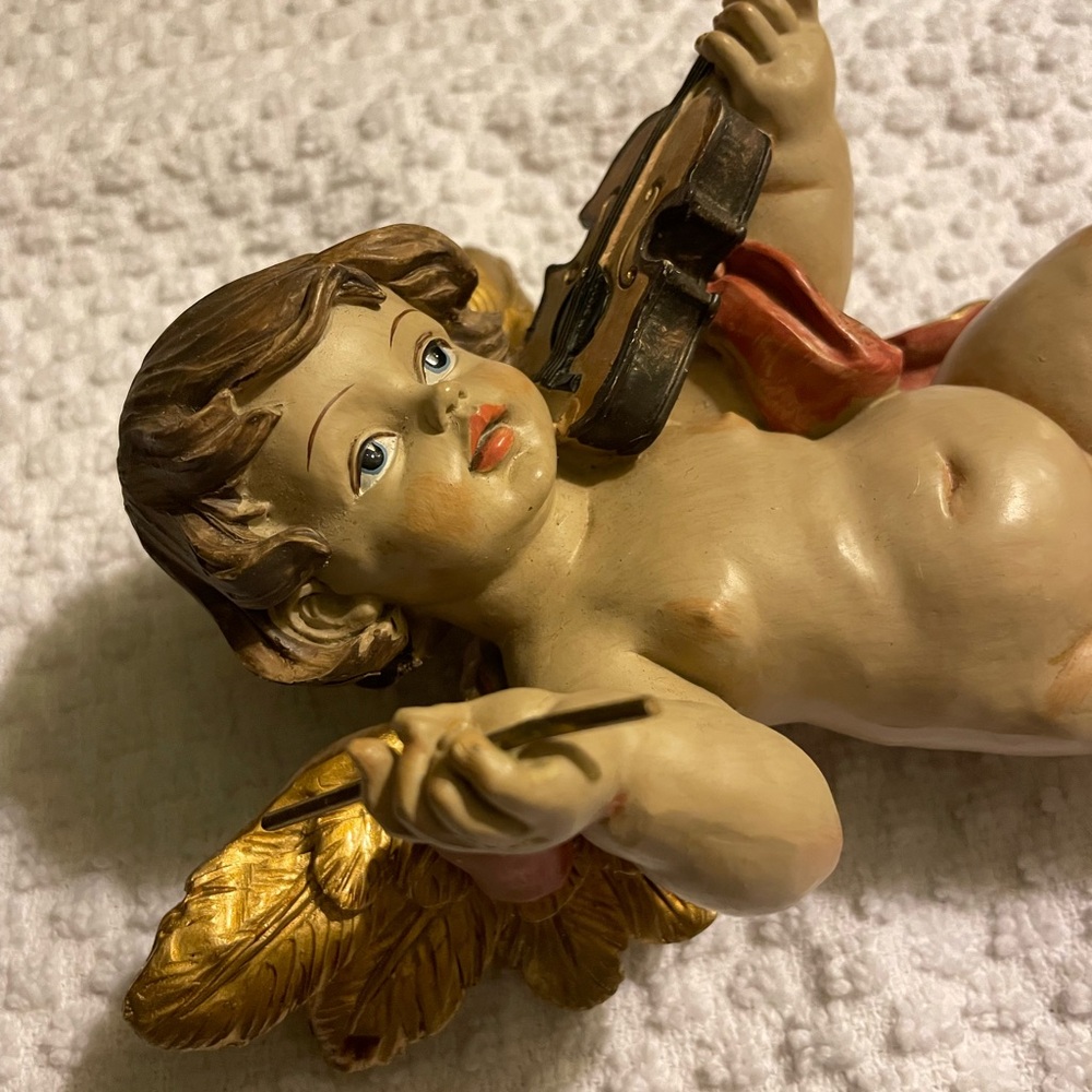 Santini Cherubic Angel Wall Decor with Violin - Picture 3 of 8